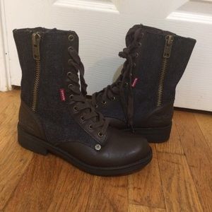 LEVI’S VINTAGE DENIM COMBAT BOOTS